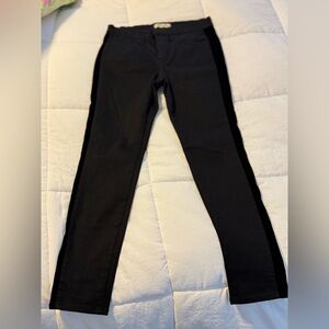 Madewell Women's Black Skinny Jeans with Velvet Trim on leg